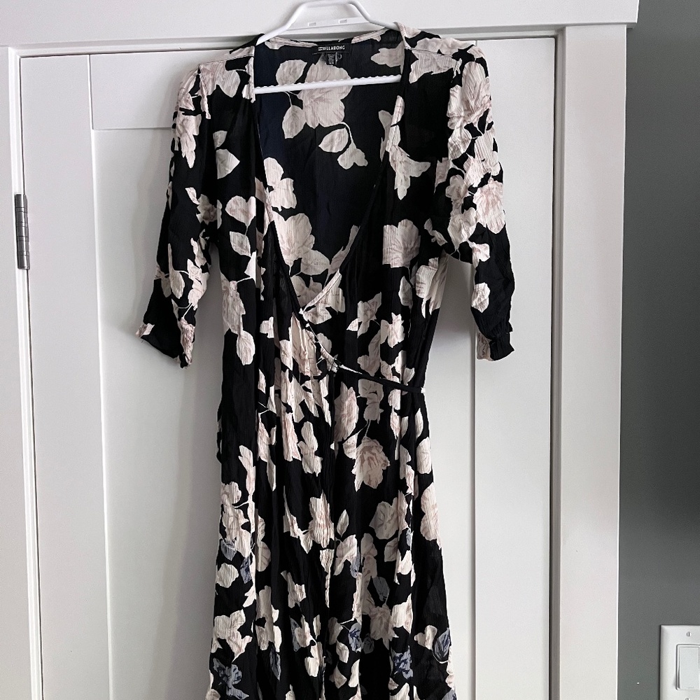 Billabong dress